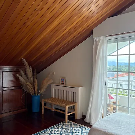 Дом отдыха The Eira - Spacious Duplex With Lush Garden *