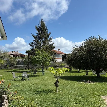 The Eira - Spacious Duplex With Lush Garden Дом отдыха