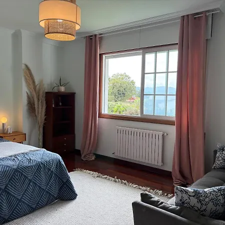 The Eira - Spacious Duplex With Lush Garden Дом отдыха Нигран